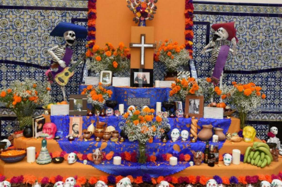 niveles de la ofrenda de dia de muertos