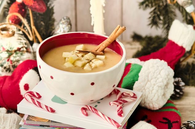 Delicioso atole de manzana con avena ¡En solo 5 pasos!