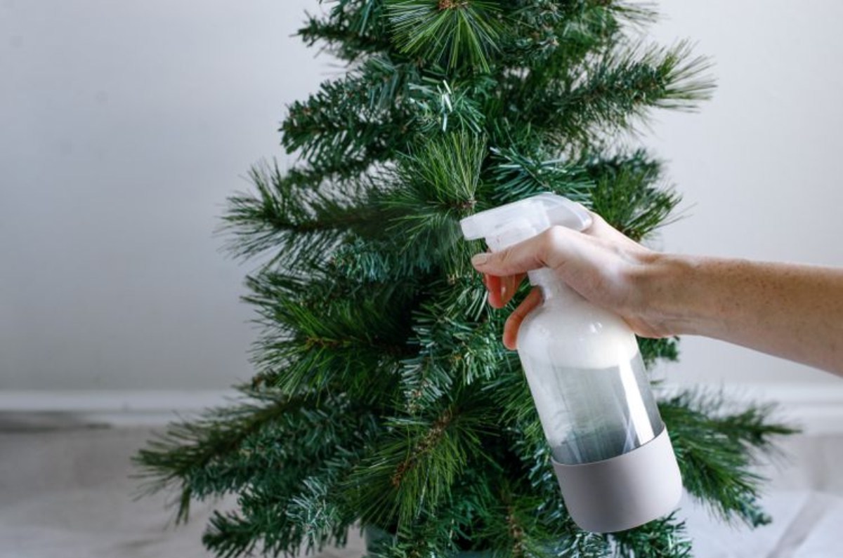 cómo limpiar el árbol de navidad