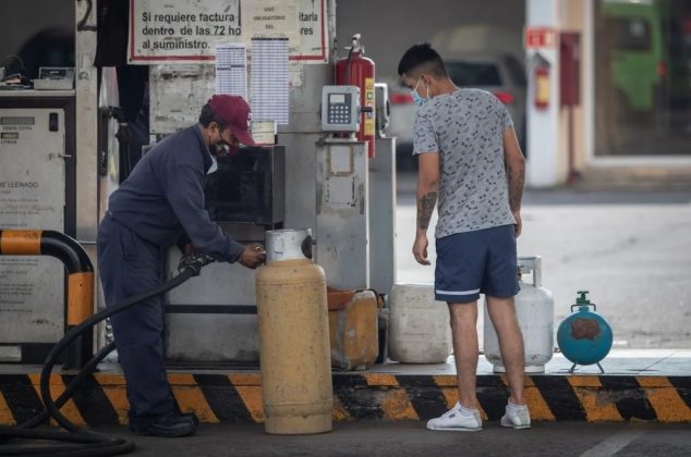 Cómo denunciar un lugar que no te da litros de gas LP completos