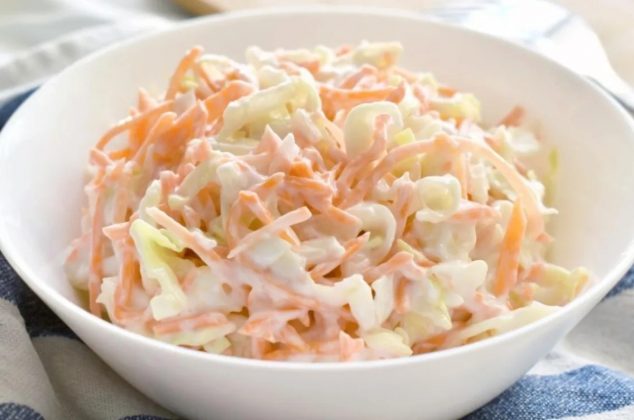 Receta de ensalada de zanahoria rallada con mayonesa, receta dulce y fácil