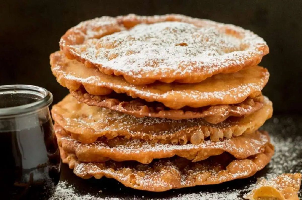 Deliciosos mini buñuelos con miel de guayaba
