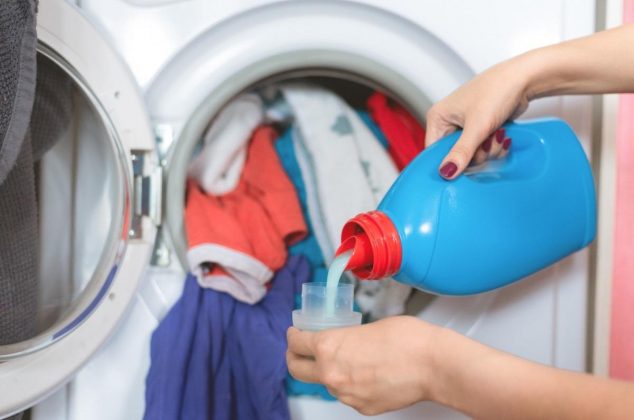 Cómo lavar la ropa para que dure más tiempo: 7 trucos caseros y efectivos