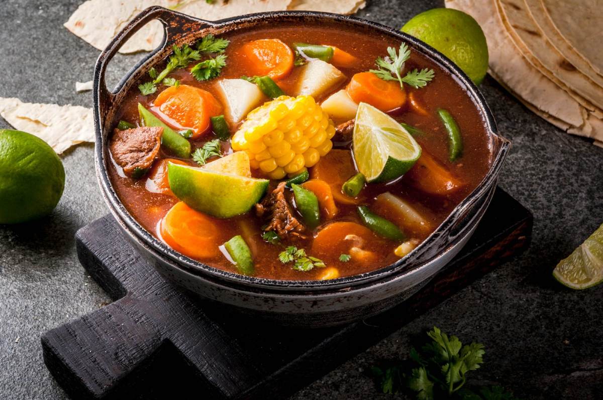 Mole de olla - México.