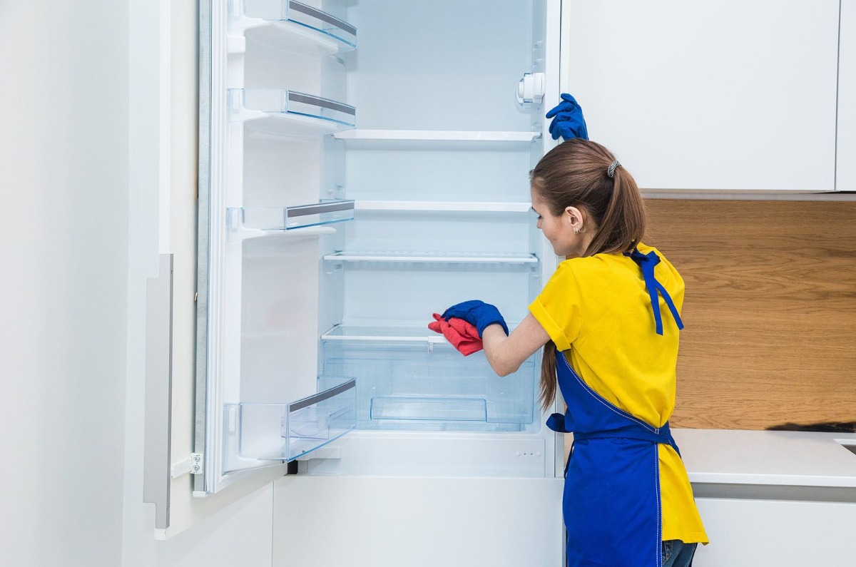 Beneficios de meter pasta de dientes en el refrigerador 