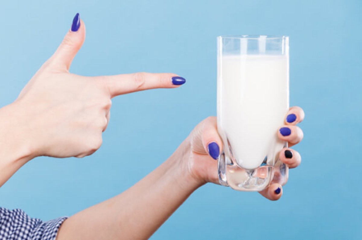 Esto le pasa a tu cuerpo si tomas leche todos los días, según Harvard