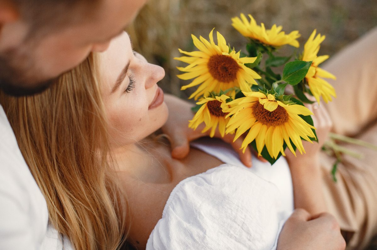 Qué significa que te regalen girasoles