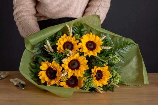 ¿Cuál es el romántico significado de regalar girasoles este 14 de febrero?