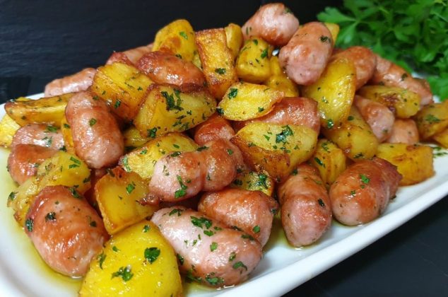 Salchichas con papas, receta en menos de 15 minutos