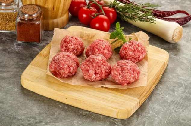 Cómo condimentar la carne de albóndigas, ¡quedarán suaves y deliciosas!