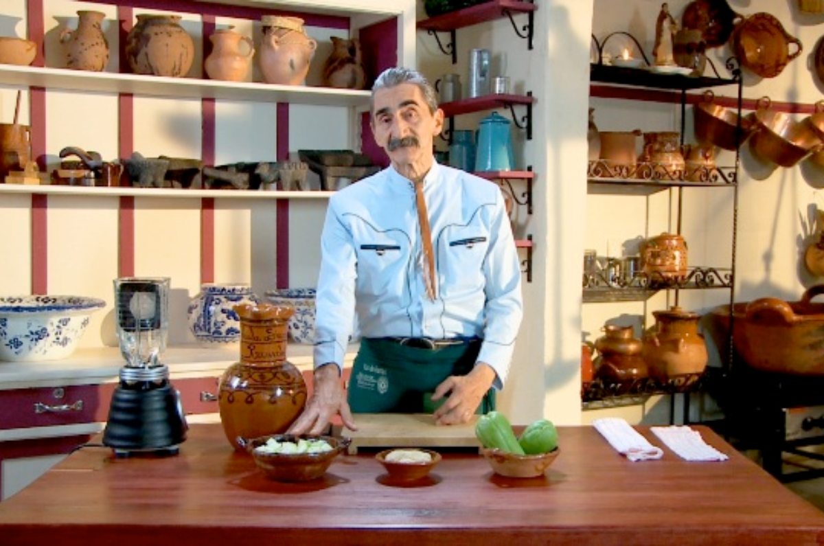 ¿Quieres aprender cómo hacer albóndigas con ese rico saborcito a chipotle? Esta es la receta del chef Yuri de Gortari.