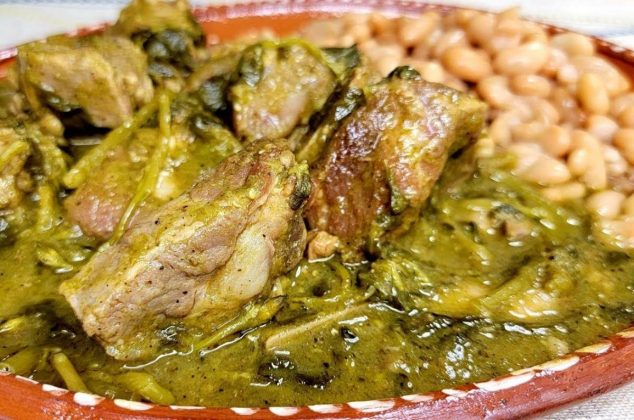 Asado de puerco en salsa verde, receta casera y deliciosa