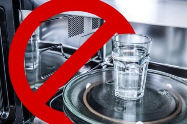¡Cuidado! ¿Por qué NO se debe CALENTAR agua en el horno de microondas?