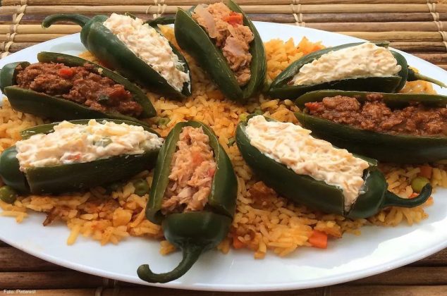 chiles rellenos de atún