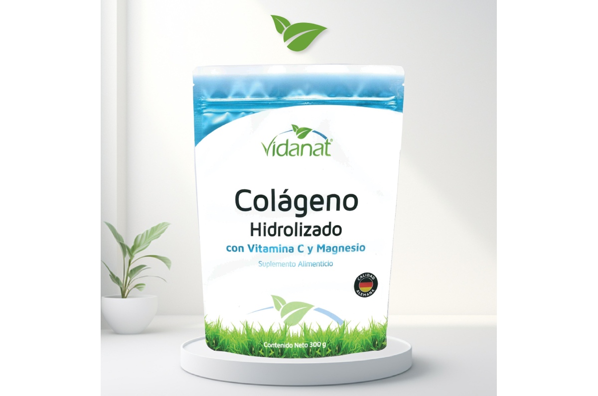 3. Vidanat Porción por día: 20 g. Colágeno en gramos por porción diaria: 19.8 g. Carbohidratos: 0.8 g. Precio: 377 pesos. Dónde comprarlo: Walmart. 