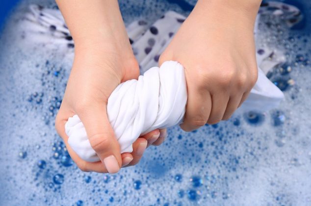 Cómo hacer detergente líquido para la ropa blanca