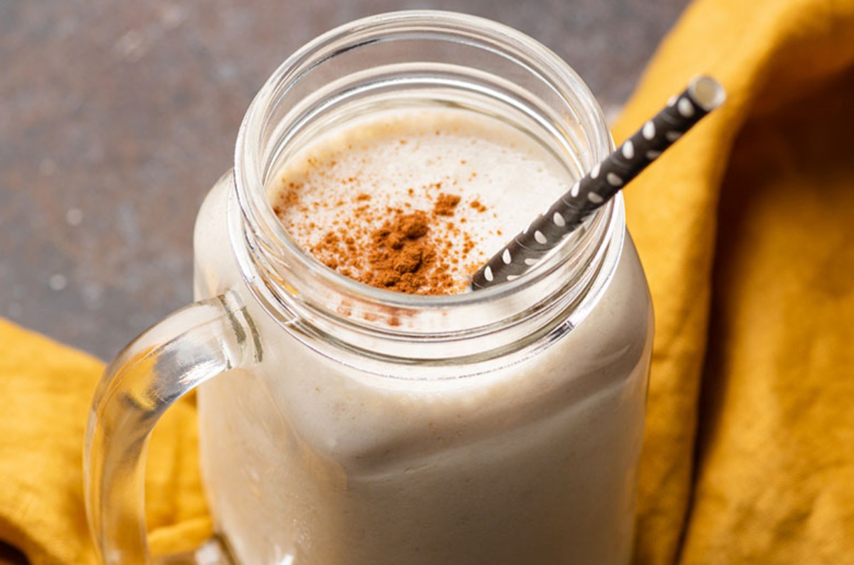 licuado de yogurt y canela 