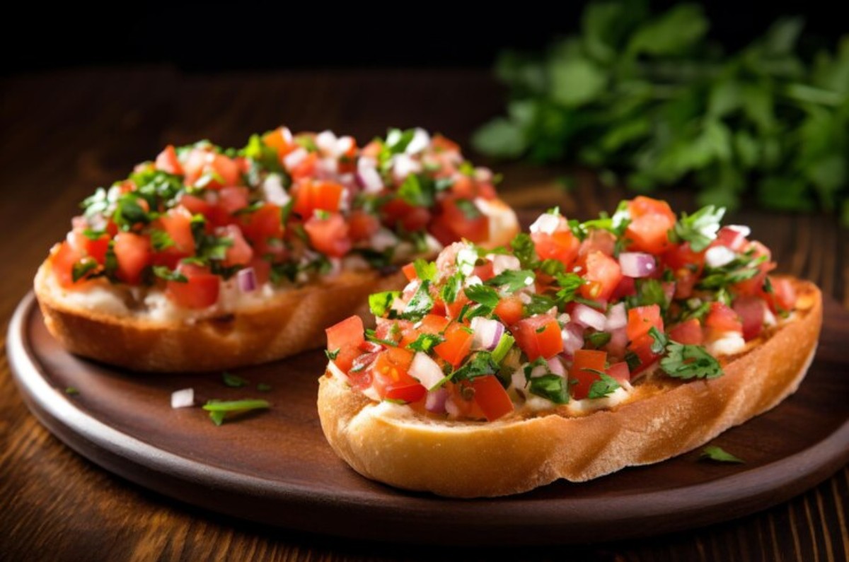 Cámbiale a tu desayuno y prepara una molletes hawaianos, ¡te encantarán!