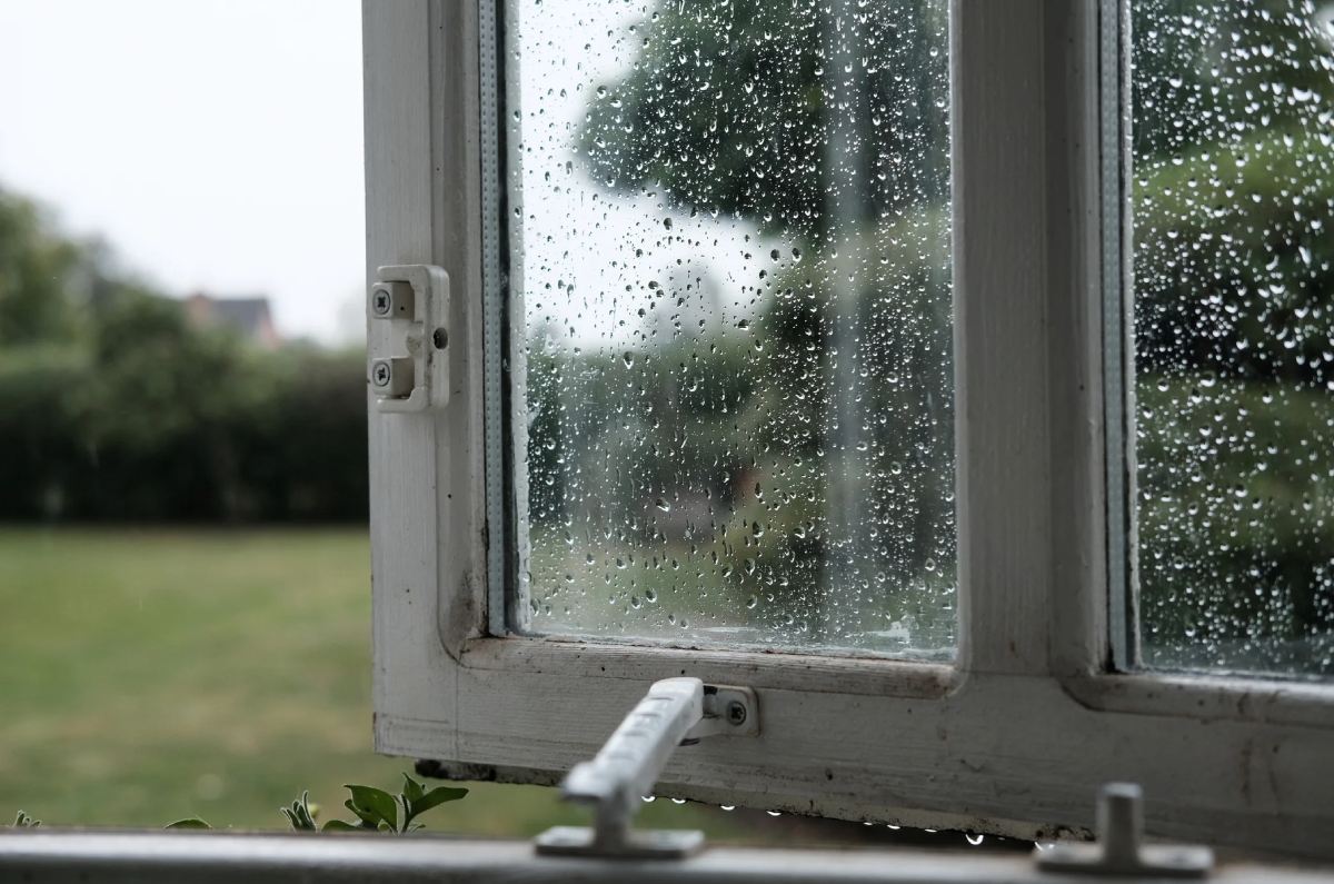 abrir las ventanas cuando llueve