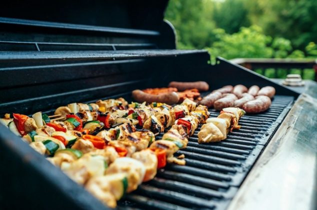 Barbacoas y aperitivos: ¡las mejores ideas para una tarde de fútbol juntos!