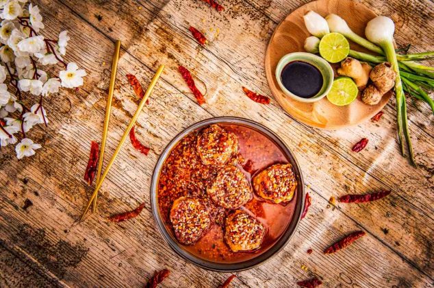 Receta fácil de Dumplings con salsa spicy, ¡No dejaras de prepararlos!