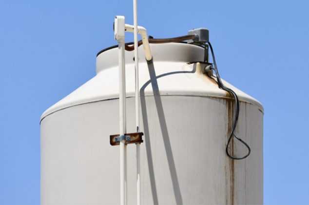 Truco secreto para enfriar el agua del tinaco en temporada de calor y evitar que se ponga verde