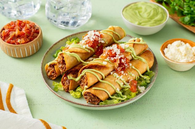 Deliciosas flautas de picadillo, ¡en 5 sencillos pasos!