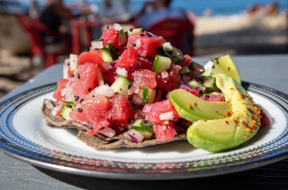 Ceviche de atún con mango
