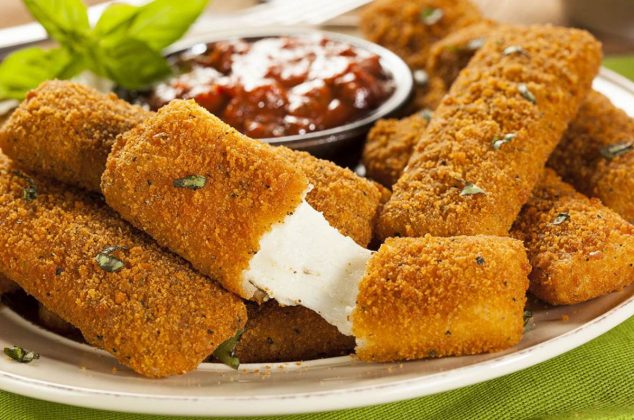 Receta de dedos de queso rellenos y empanizados
