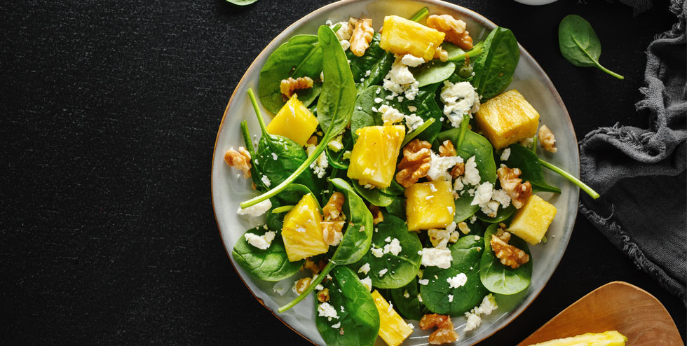 ensalada de piña y nueces 