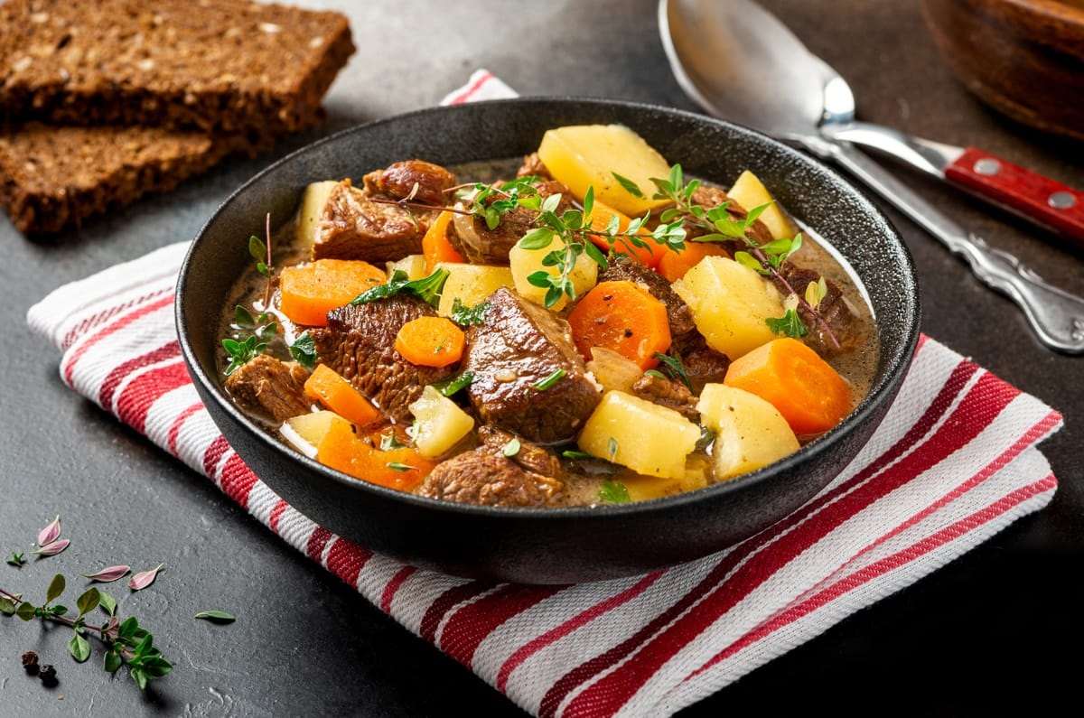 Entomatado de res, receta fácil y rendidora