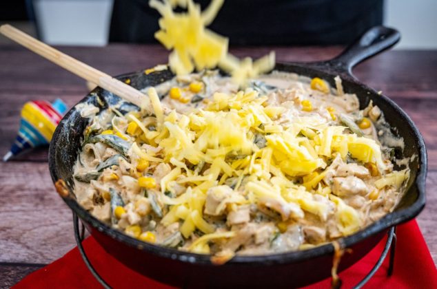 Receta de rajas poblanas con pollo, fáciles y deliciosas