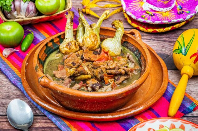 Cómo hacer carne en su jugo, receta tradicional de Jalisco
