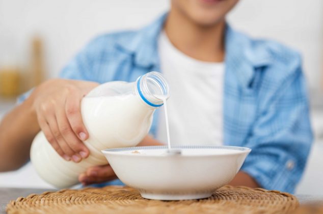 Profeco: La leche con más proteína y menos grasa del mercado mexicano