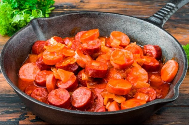 salchichas en chipotle