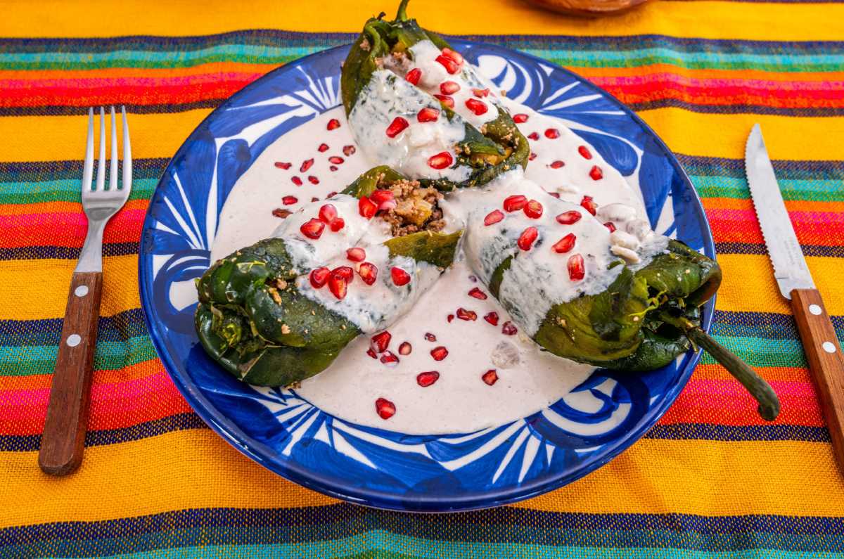 chiles en nogada