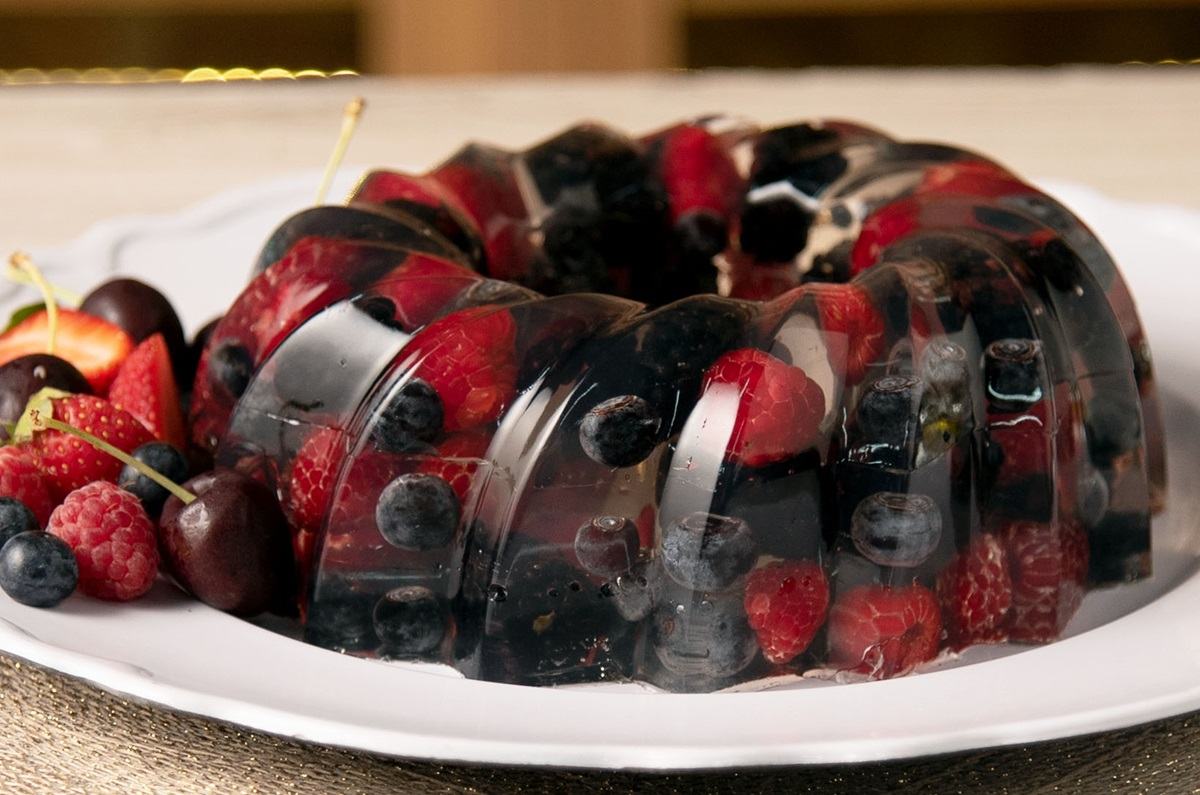 Gelatina de tres leches con fresas