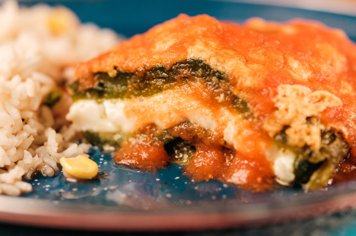 Pastel de chile relleno