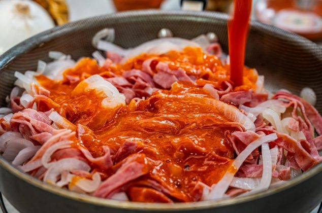 Cómo hacer tostadas de tinga de jamón ¡En 20 minutos!