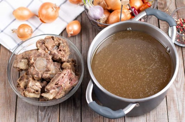 Los beneficios secretos del caldo de huesos para la salud intestinal