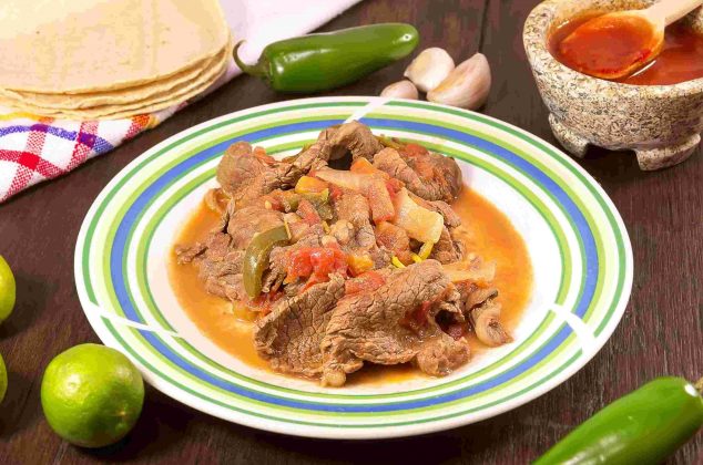 El truco secreto para que tu bistec a la mexicana quede más sabroso