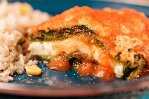 pastel de chile relleno