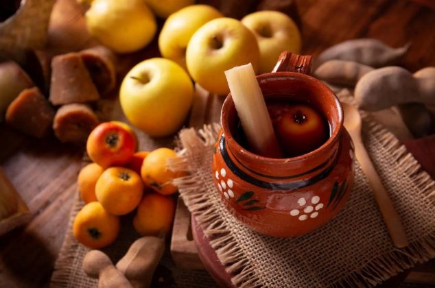 Cómo preparar el famoso ponche de frutas, galería paso a paso