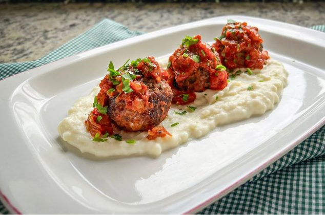 Una Nueva Forma de Disfrutar las Albóndigas: ¡Con Relleno!