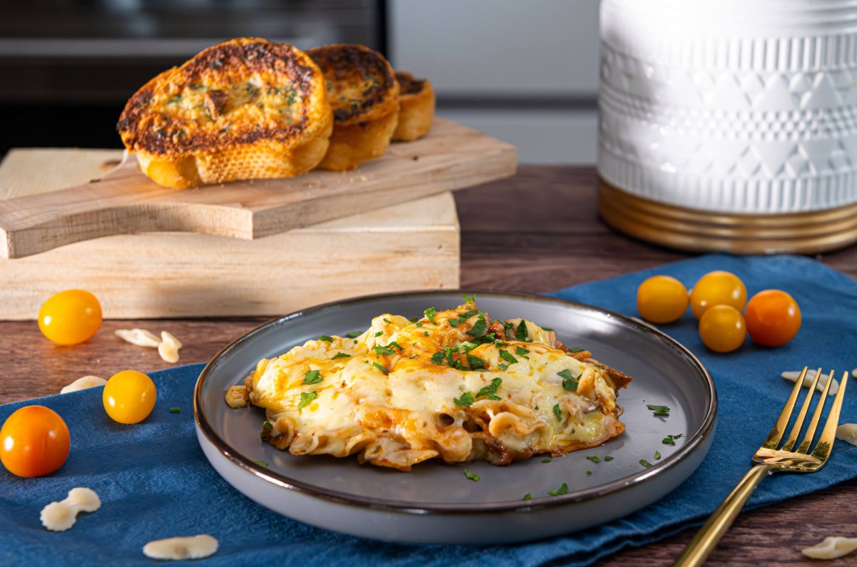 Lasagna con pasta de moñitos