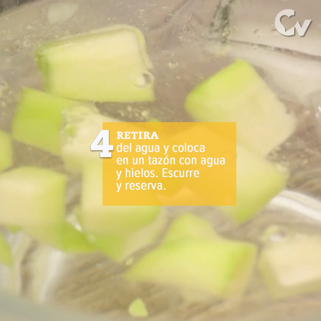 Retira del agua y coloca en un tazón