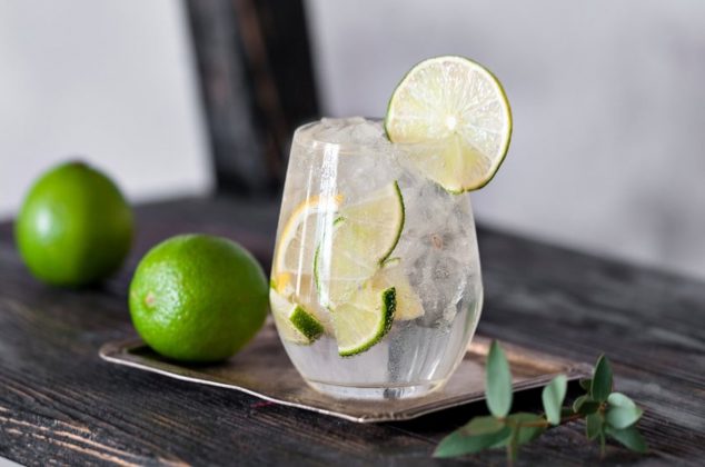 La poderosa bebida que debes beber antes de dormir para prevenir calambres