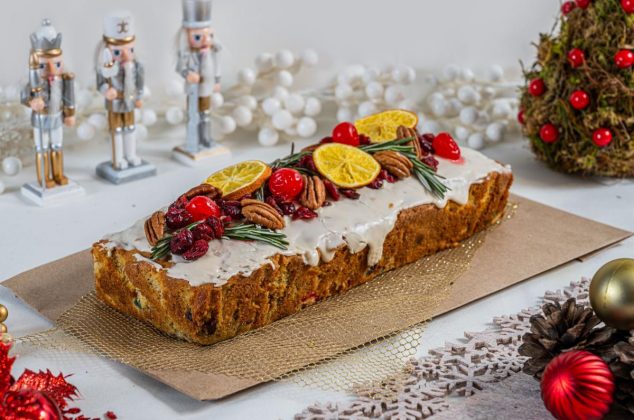 Descubre el espíritu de la Navidad en un panqué lleno de sabor y alegría