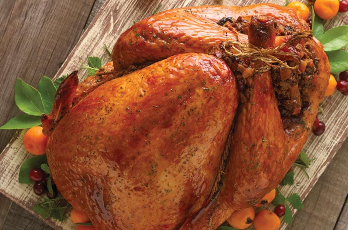 Pavo relleno de picadillo agridulce al horno