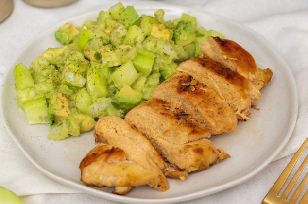 Receta de ensalada de pepino y aguacate ¡En 10 minutos!